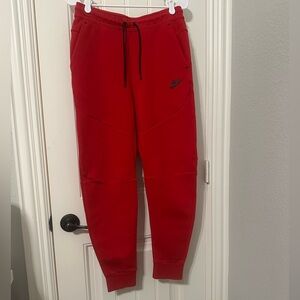 Nike Men’s Sportswear Tech Fleece